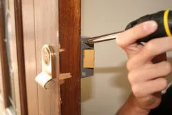 Locksmith Key Store Crowley, TX 817-591-2093 - lock-opening